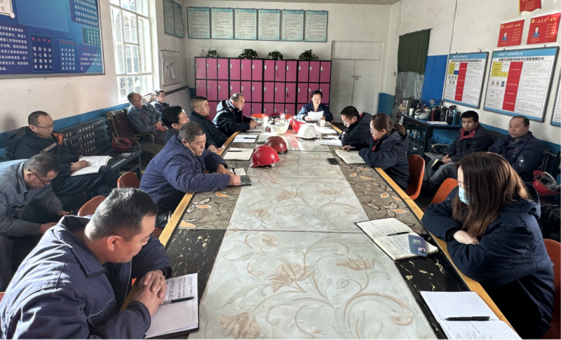 對(duì)標(biāo)對(duì)表新要求 主動(dòng)作為抓落實(shí)&mdash;&mdash;物產(chǎn)工投公司紀(jì)委召開(kāi)學(xué)習(xí)貫徹中紀(jì)委、省紀(jì)委二次全會(huì)精神專(zhuān)題會(huì)議暨節(jié)前廉政教育警示會(huì)