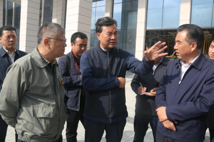 省人大常委會(huì)副主任、海東市委書記鳥成云專題調(diào)研曹家堡保稅物流園